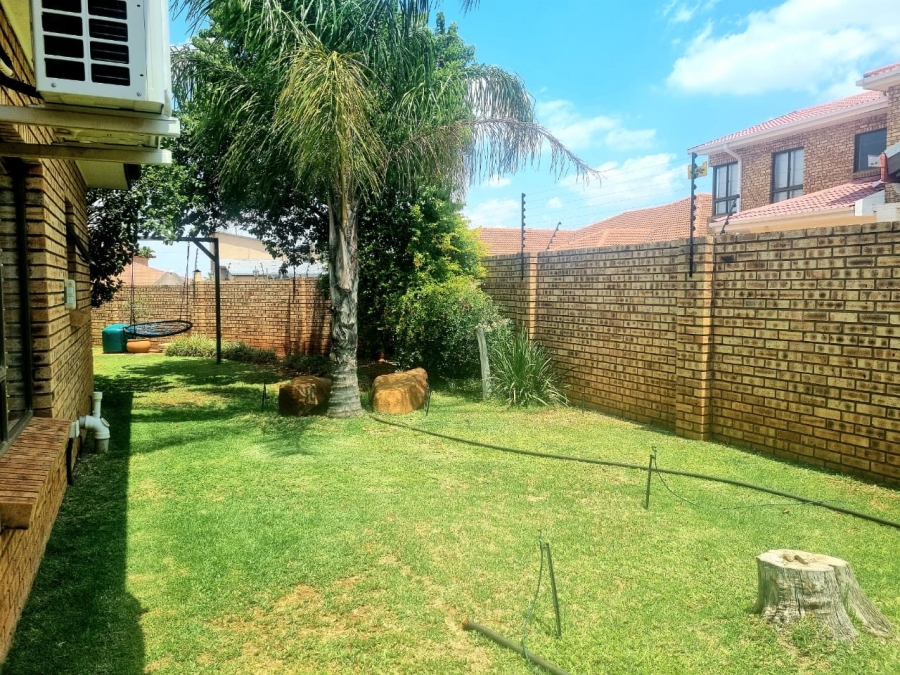 4 Bedroom Property for Sale in Hillcrest Northern Cape